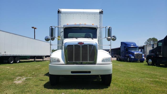 2020 Peterbilt 337-3