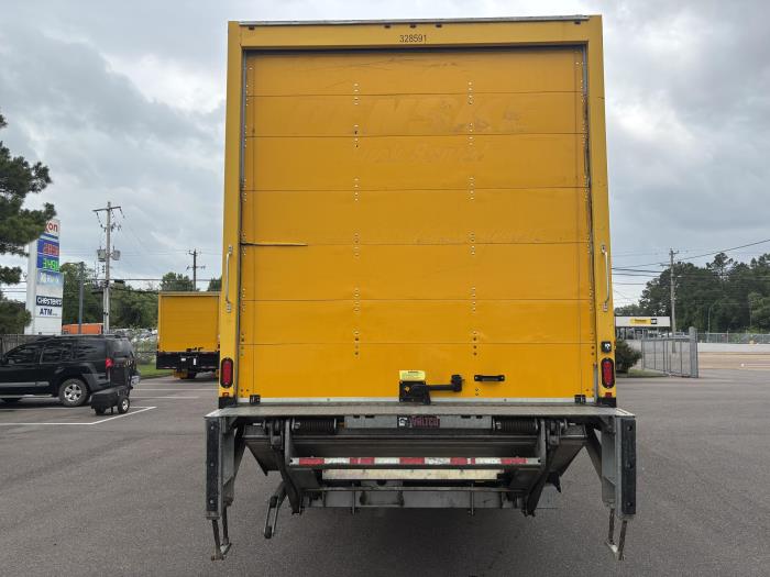 2019 Hino 268-8