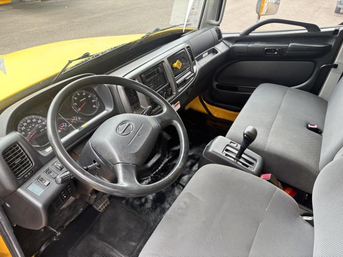 2019 Hino 268-9