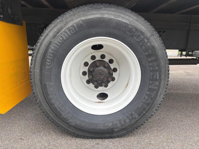 2019 Hino 268-11