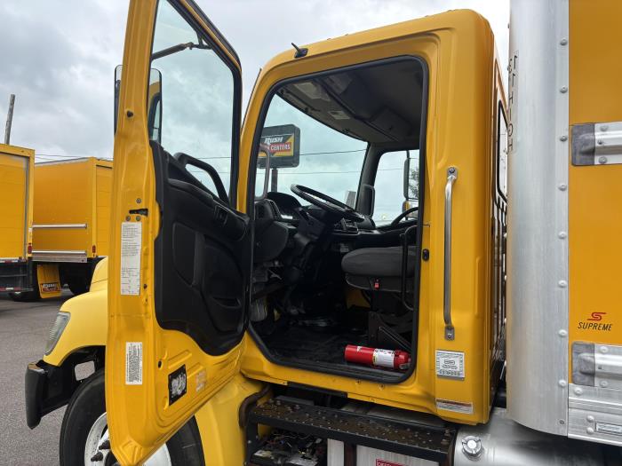 2019 Hino 268-22