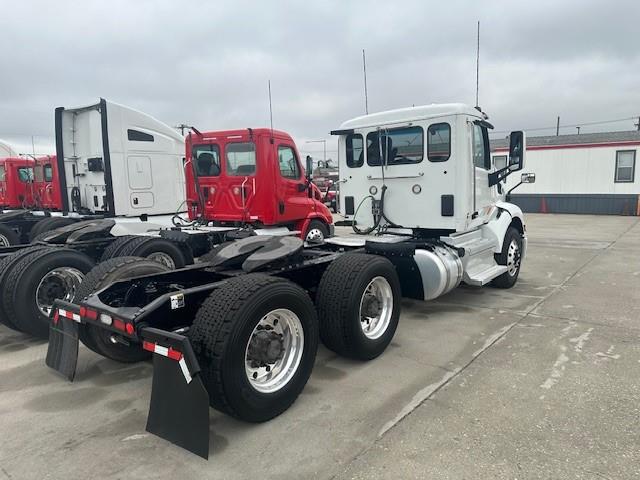 2020 Peterbilt 579-6