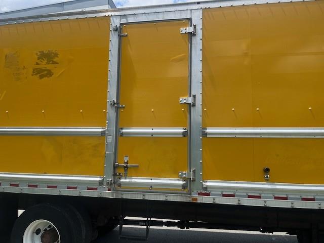 2019 Hino 268A-5