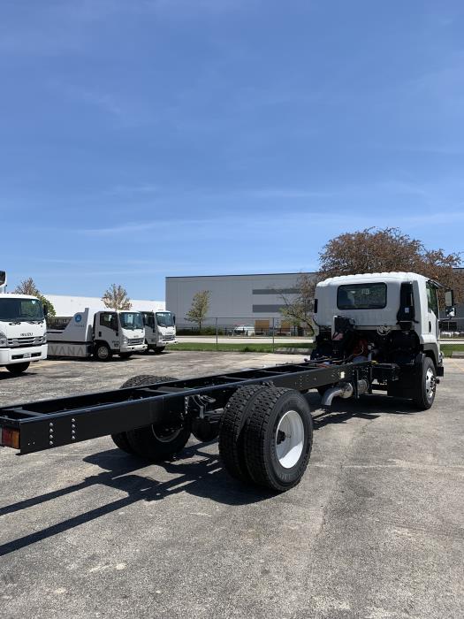 2025 Isuzu FTR-8