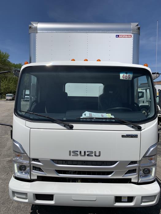 2025 Isuzu NRR-4