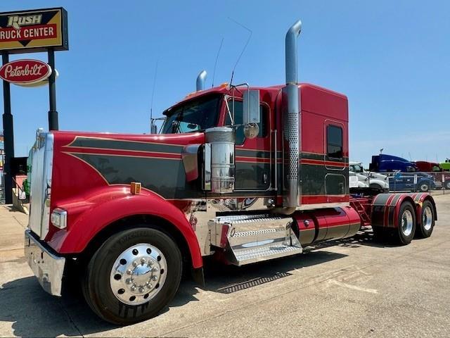 2021 Kenworth W900L-1