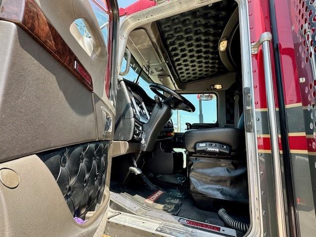 2021 Kenworth W900L-9