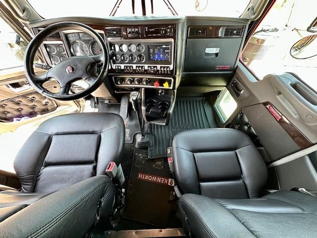 2021 Kenworth W900L-12