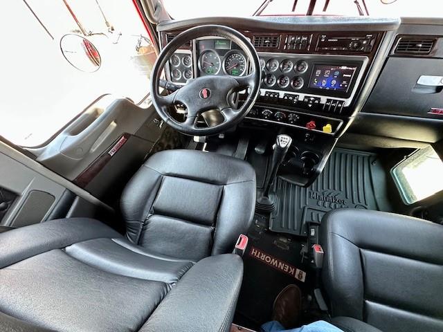 2021 Kenworth W900L-14