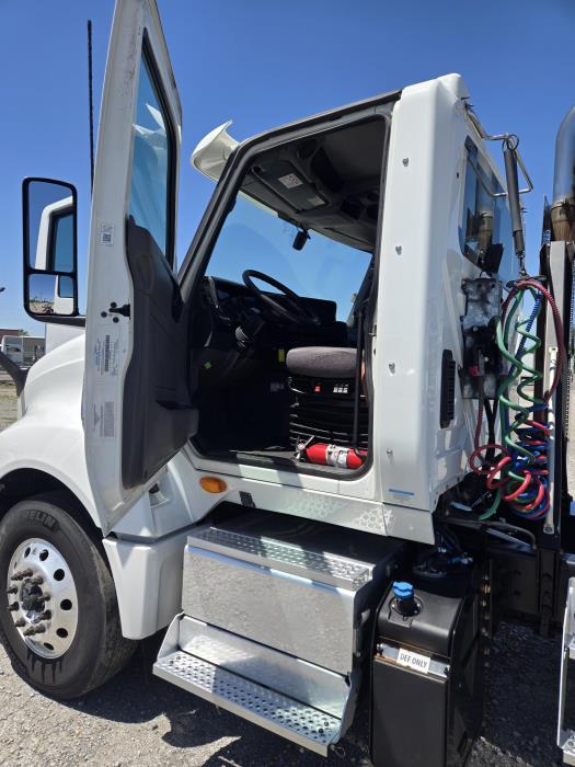 2021 International LT625-3