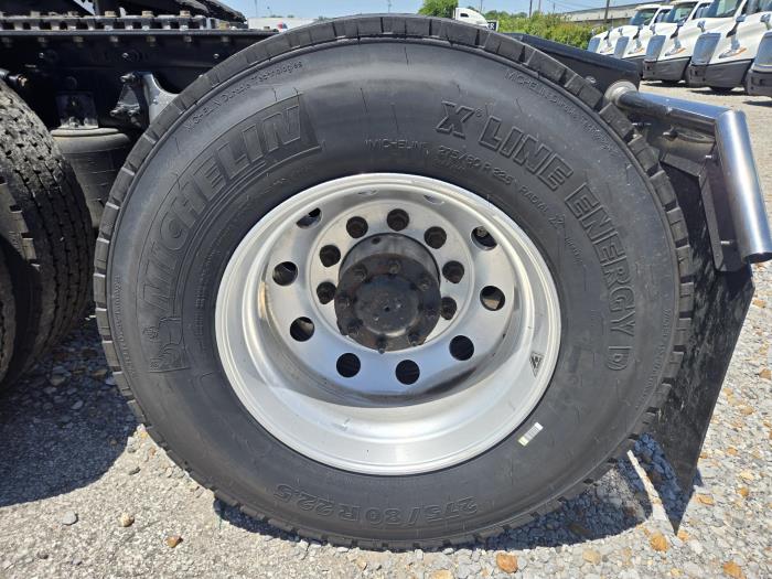 2021 International LT625-9
