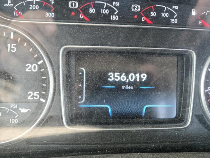 2021 International LT625-12