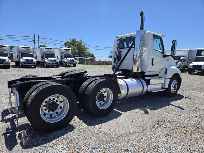 2021 International LT625-19