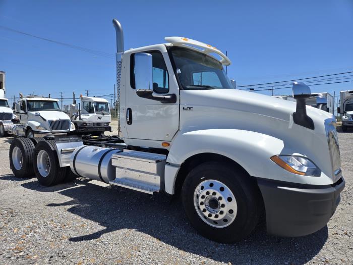 2021 International LT625-20