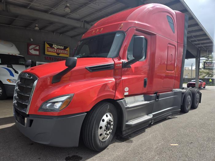 2022 Freightliner Cascadia-14