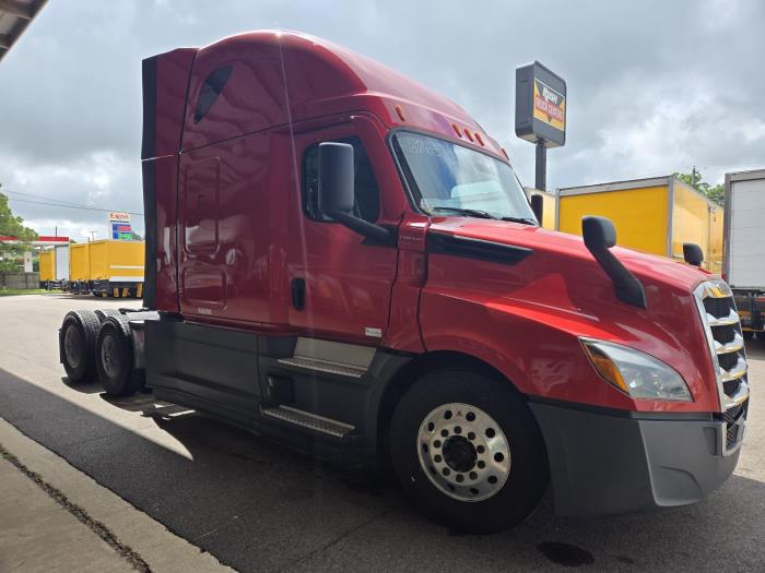 2022 Freightliner Cascadia-15