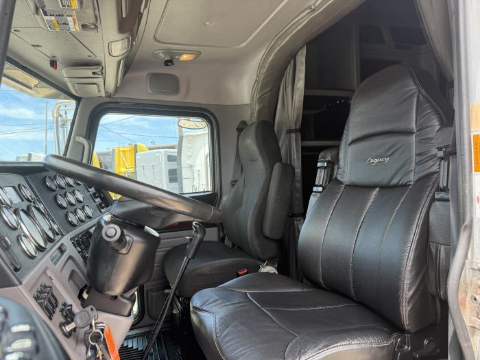 2019 Peterbilt 389-20