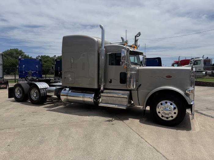 2019 Peterbilt 389-29