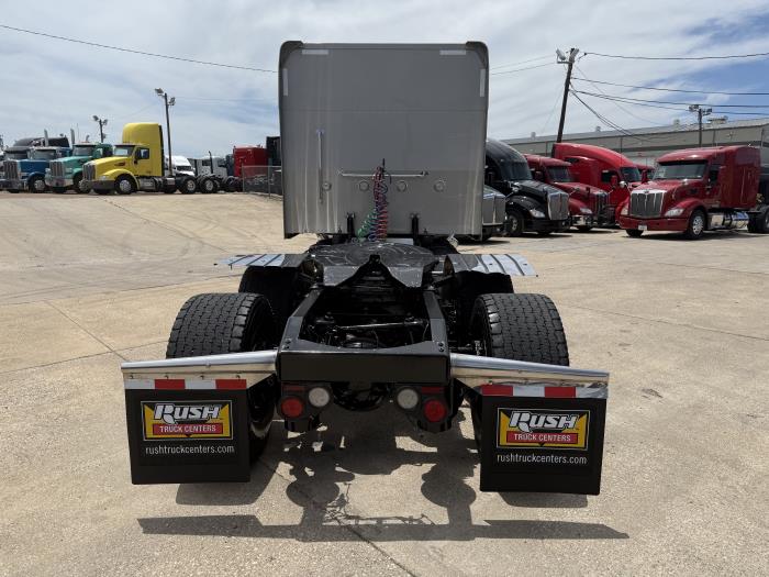 2019 Peterbilt 389-36