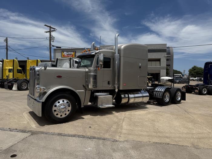 2019 Peterbilt 389-3