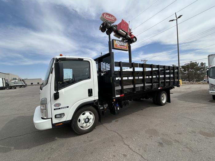 2024 Isuzu NRR Standard photo 2