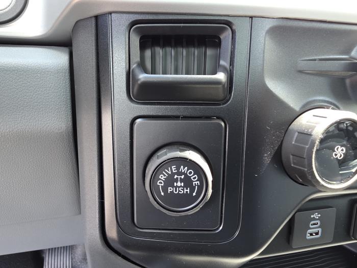 2025 Ford F-250-14