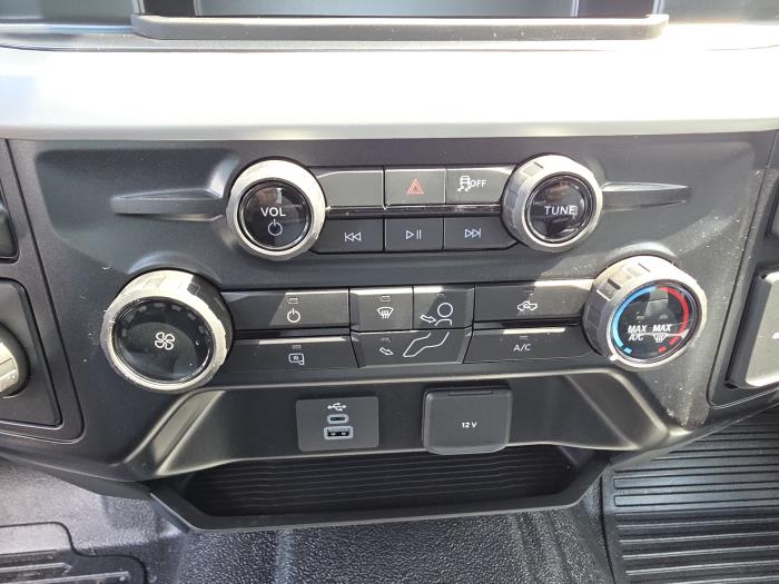 2025 Ford F-250-19