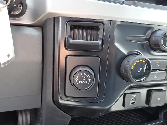 2025 Ford F-250-14