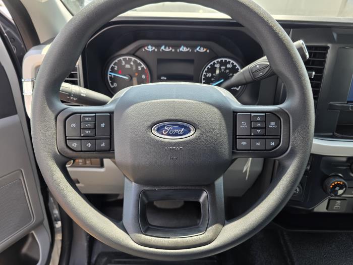 2025 Ford F-250-15