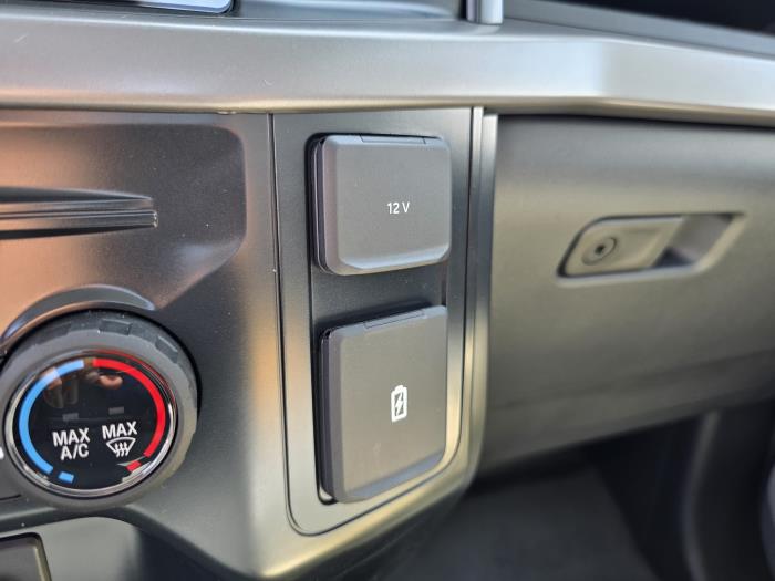 2025 Ford F-150-18