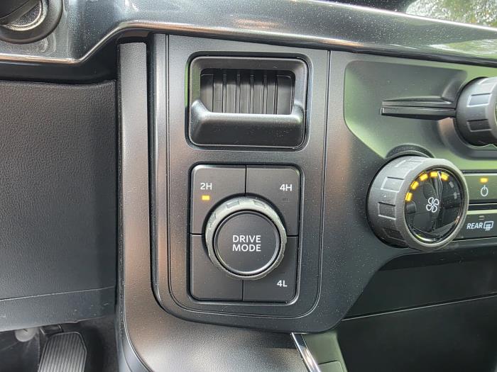 2025 Ford F-150-14