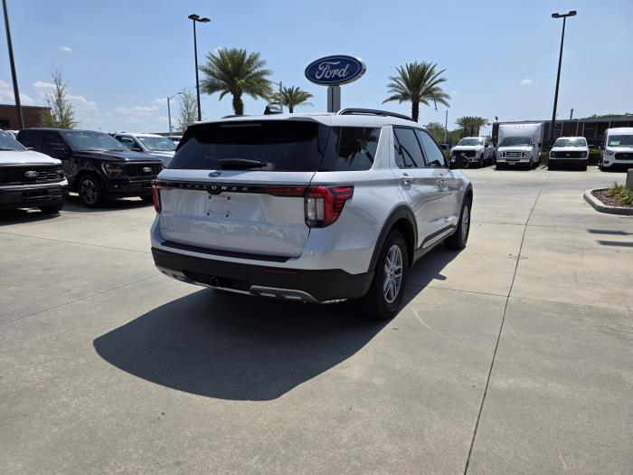 2025 Ford Explorer-5