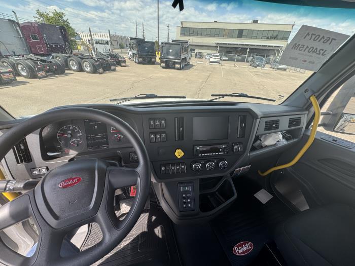 2025 Peterbilt 536-11