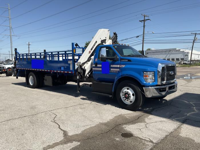 2024 Ford F-750-11