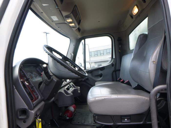 2020 Freightliner Business Class M2 106-16