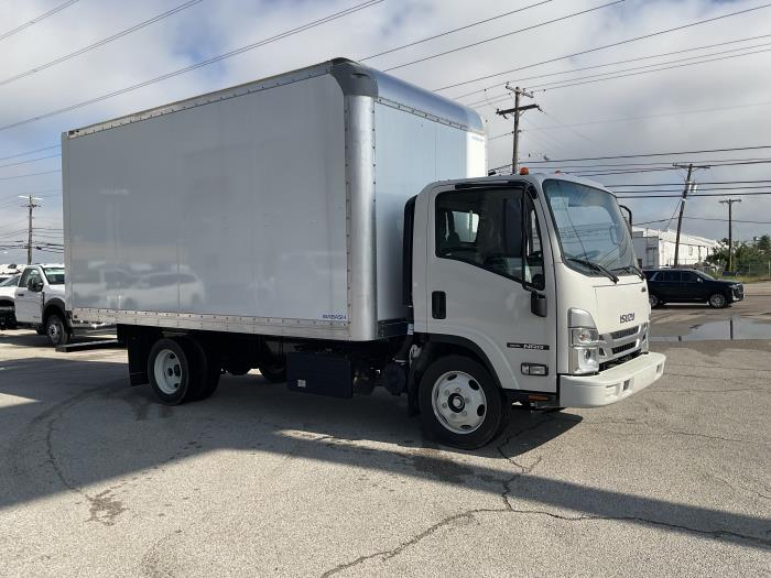 2024 Isuzu NRR-7