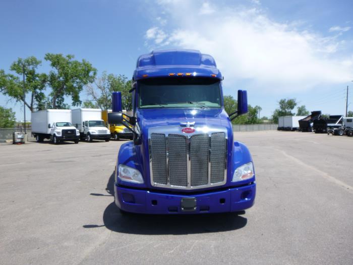 2022 Peterbilt 579-3