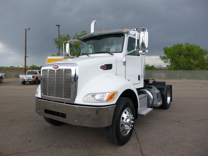 2018 Peterbilt 337-1