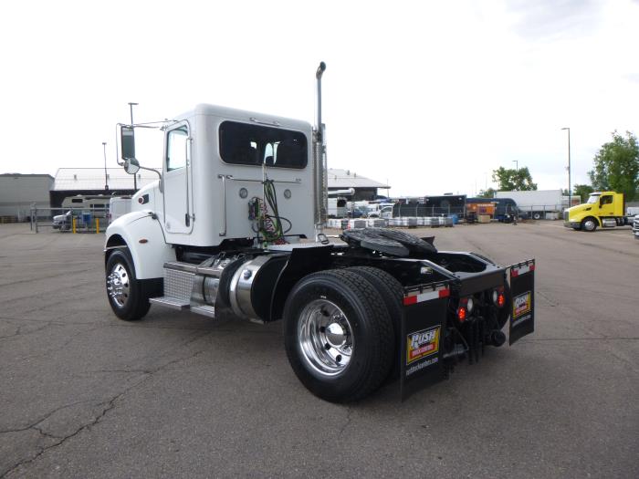 2018 Peterbilt 337-5