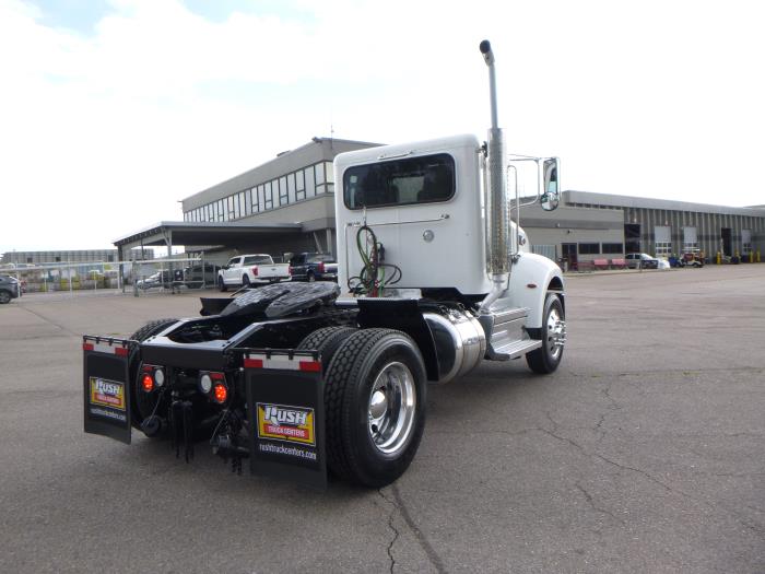 2018 Peterbilt 337-7