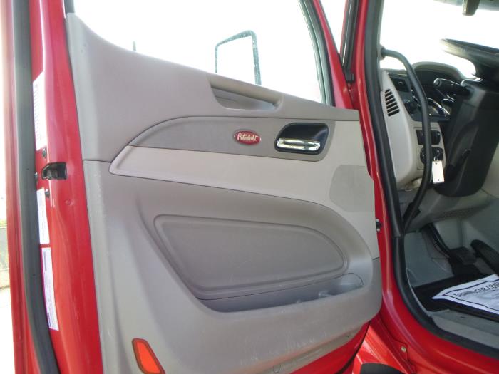2022 Peterbilt 579-11