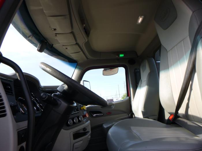 2022 Peterbilt 579-12