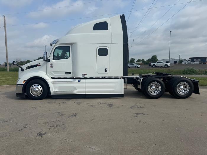 2026 Peterbilt 579-2