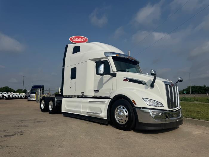 2026 Peterbilt 579-4