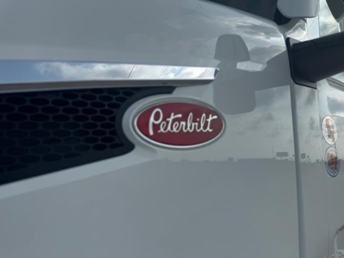 2026 Peterbilt 579-9