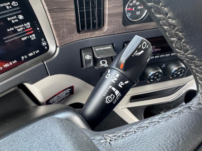 2026 Peterbilt 579-18