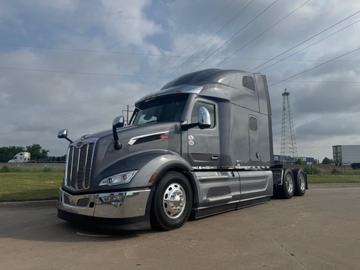 2026 Peterbilt 579-1