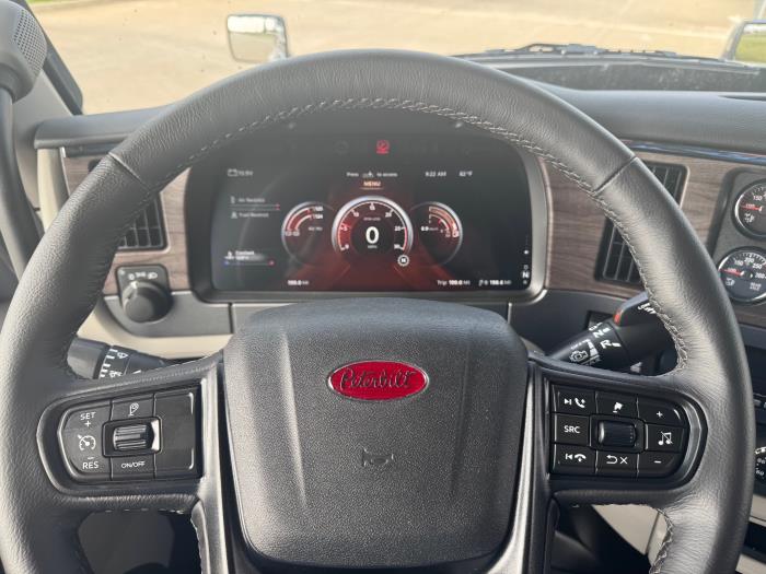 2026 Peterbilt 579-14