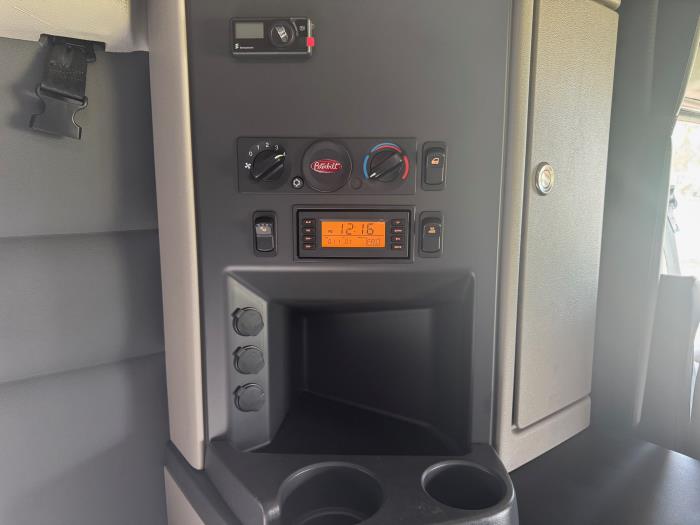 2026 Peterbilt 579-27