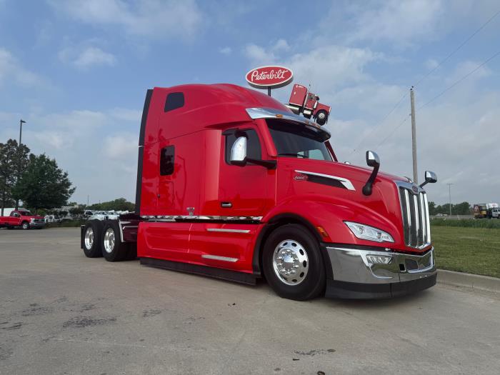2026 Peterbilt 579-4